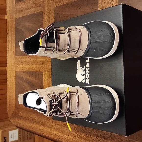 Sorel Out N About Classic Waterproof Boots - Picture 5 of 8